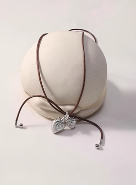 双心吊坠项链女款高级感小众设计简约气质大气配饰棕绳吊坠项链