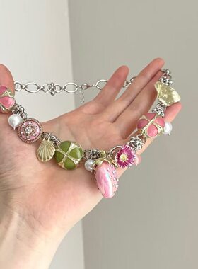 粉草莓花海彩色仿珍珠项链女小众设计感辣妹锁骨链choker颈链配饰