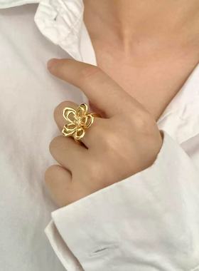 花朵戒指镂空轻奢设计高级食指开口调节指环法式ins复古小众古着