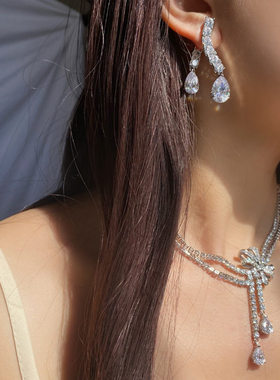 高级感法式轻奢蝴蝶结满钻新娘一字肩主婚纱晚礼服项链choker颈链