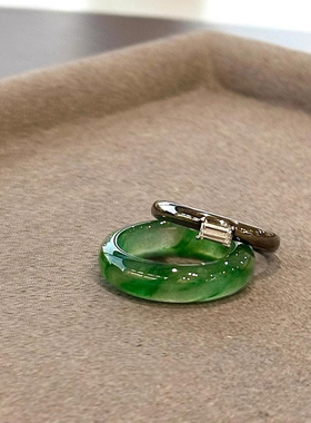 新中式仿天然绿玉髓戒指女2025新款单方钻黑色细款食指戒叠戴指环