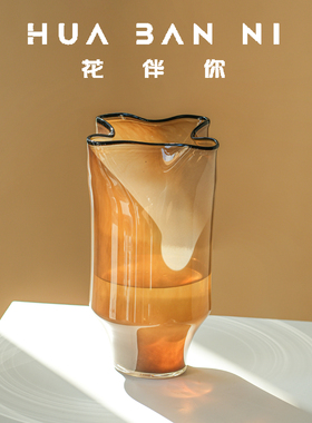 中古风黑边创意褶皱花瓶