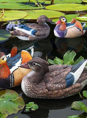 仿真浮水黑白天鹅摆件户外玻璃钢园林景观雕塑别墅花园景观池美陈