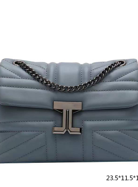 样板房间女士衣帽间包包摆v件衣柜展厅陈列包设计款软装饰品手提