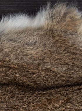 新中式样板间衣帽间梳妆t台装饰品摆件轻奢兔毛桌垫家居软装饰品