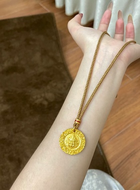 卡纯诗金店同款沙金仿真金黄财神吊坠女高级感项链黄金色挂坠送礼