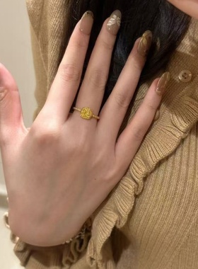 黄金色拉丝小方糖戒指