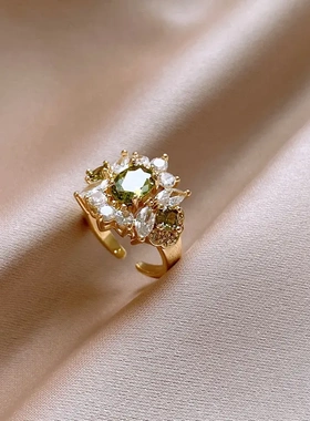 橄榄绿锆石椭圆花朵开口戒指轻奢宫廷风食指戒复古百搭高级感耳饰