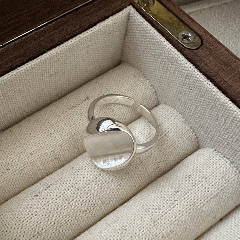 Korean style matte oval open ring women's niche design simple ring fashionable temperament versatile hand jewelry