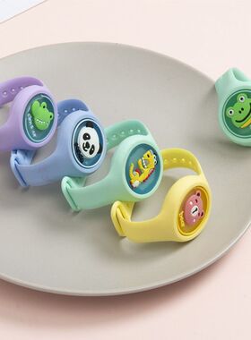 卡通手环儿童精油新品手表小孩玩具宝宝发光手表