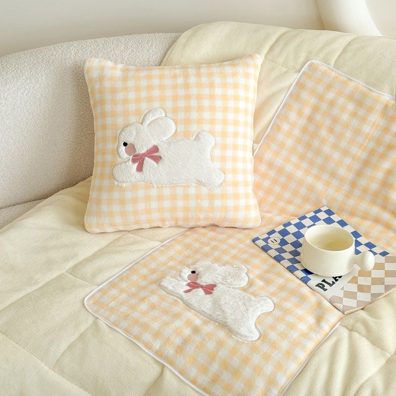 新款简约可爱软萌兔系列高克重加厚家O用保暖亲肤抱枕被,淘宝优惠券,粉丝福利购,淘宝优惠卷