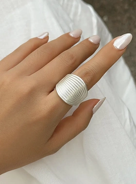 欧美饰品 夸张法式圆片褶皱金属戒指 简约不规则小众花朵指环