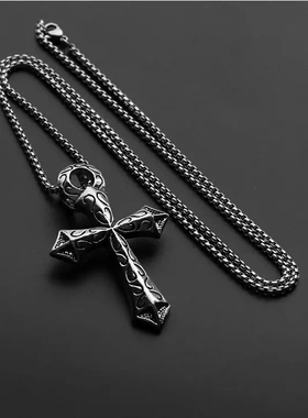 直销 潮流个性饰品 钛钢大力士举重吊坠项链 韩版男士项坠