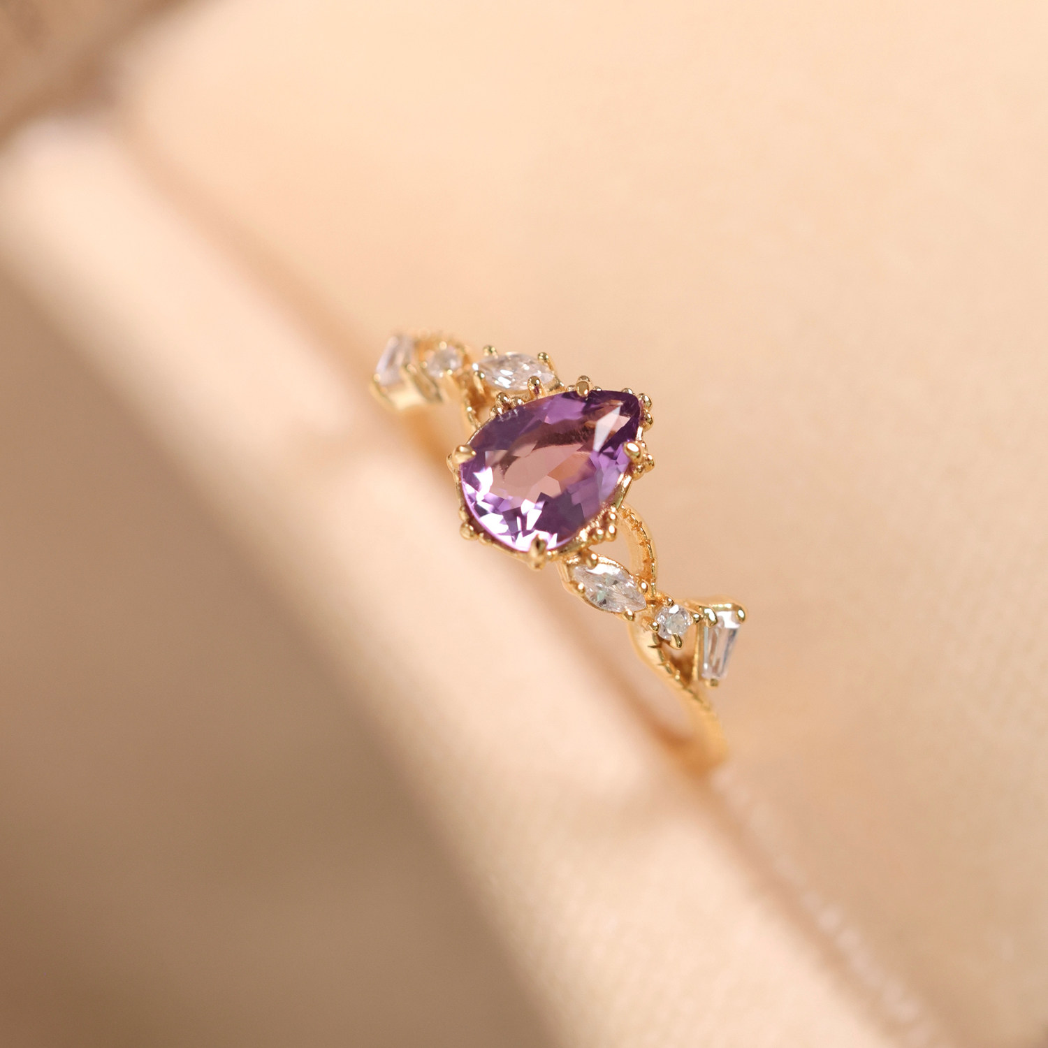 Luosheng <Lihuo> Natural Amethyst Colored Treasure Light Luxury Elegant High-grade Silver Gold Plated Ring Gift for Best Friend