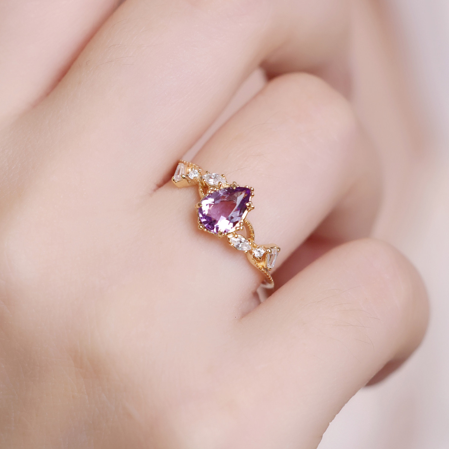 Luosheng <Lihuo> Natural Amethyst Colored Treasure Light Luxury Elegant High-grade Silver Gold Plated Ring Gift for Best Friend