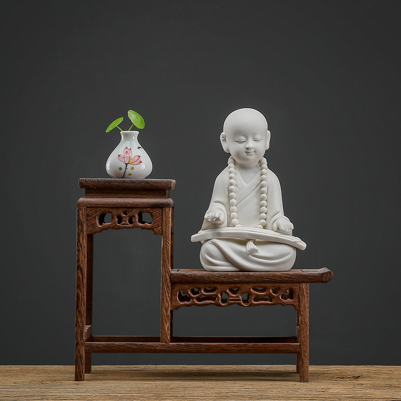 德化白瓷小和尚琴棋书画陶瓷人物摆件 书房书架小沙弥装饰摆设 - 图1