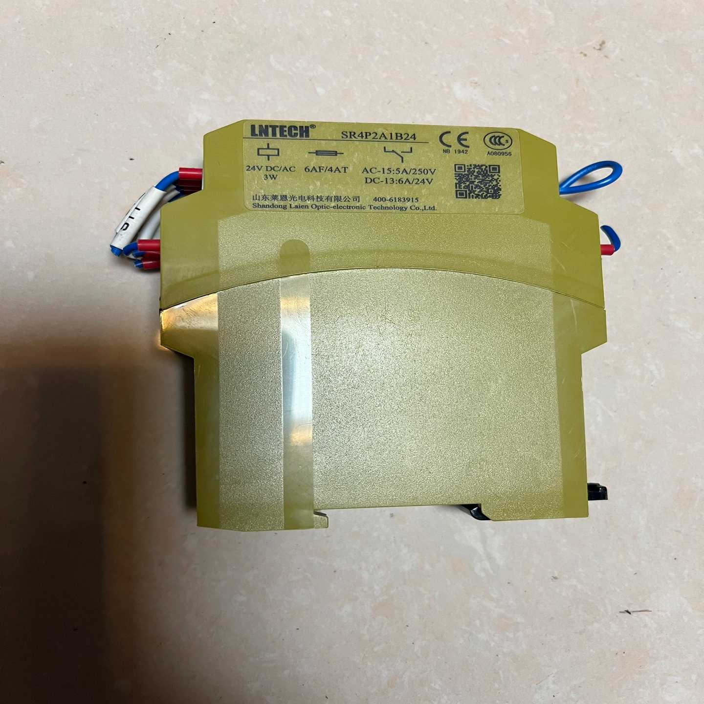 莱恩光缆安全继电器SR4P2A1B24 拆机现货实物拍摄议价商品 - 图0