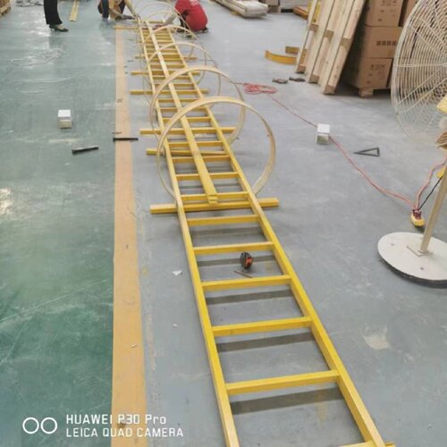 碳钢爬梯安全通道上下梯应急口爬梯护笼爬梯施工钢爬梯消防爬梯件 - 图0