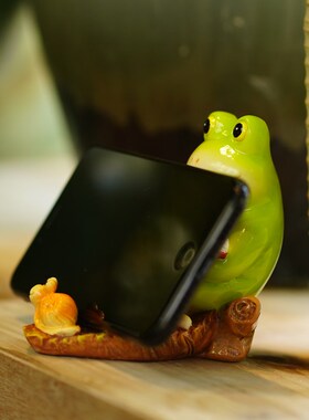 桌面青蛙手机平板支架办公书桌可爱摆件花园微景观造景装饰品礼物