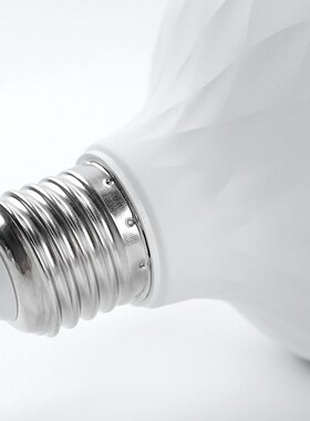 绿能led球泡灯家用超亮节能e27螺口光源单灯led灯条小灯泡18W28W
