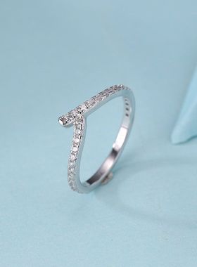 型设计指环镶钻镀金时尚个性轻奢