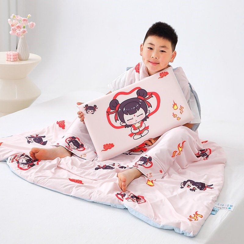 新款A类小凉皮蚕丝防踢被儿童凉感丝男女孩护肚夏被记忆枕两件套,淘宝优惠券,粉丝福利购,淘宝优惠卷