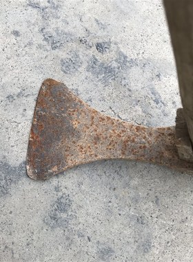 民俗老物件老农具小镐锄头农村老式耕地工具怀旧影视道具装饰摆件