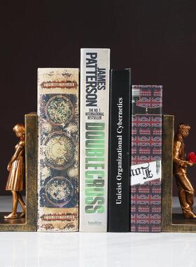 现代创意人物北欧书靠班克西书立书挡摆件家居饰品轻奢书房书桌