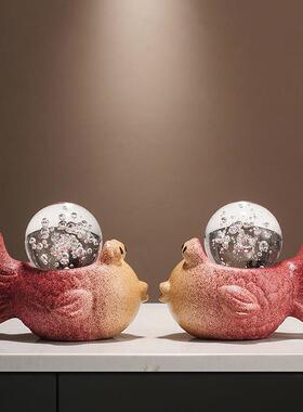 年年有余聚宝盆锦鲤开居业招财摆礼件客厅玄关酒鱼柜装饰乔迁年年