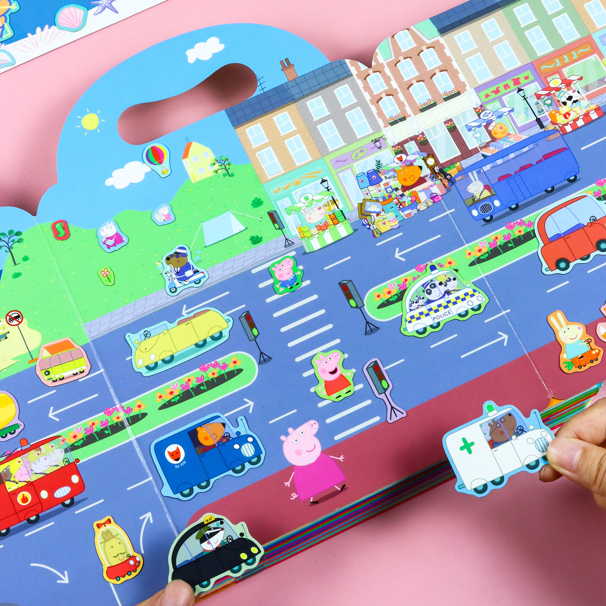 小猪佩奇儿童全景磁力安静贴纸书0-3到6岁磁力粘贴画宝宝益智玩具