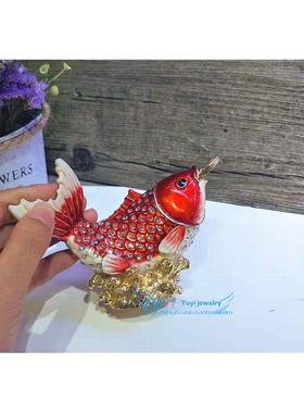 采购产品俄罗斯金属锡工艺品，钱红鲤鱼饰品，家居饰品，柜台饰品