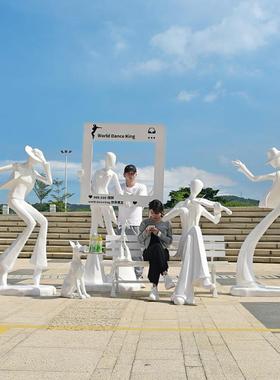 玻璃钢现代人像雕塑音乐人物网红艺术商场酒店公园舞蹈室装饰摆件