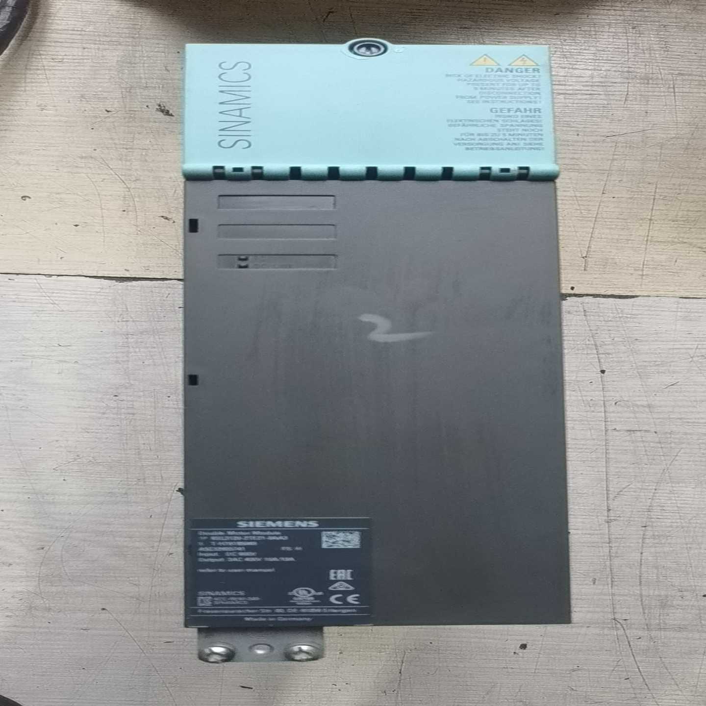 6SL3120-2TE21-8AA3 双轴18A现~询价 - 图1