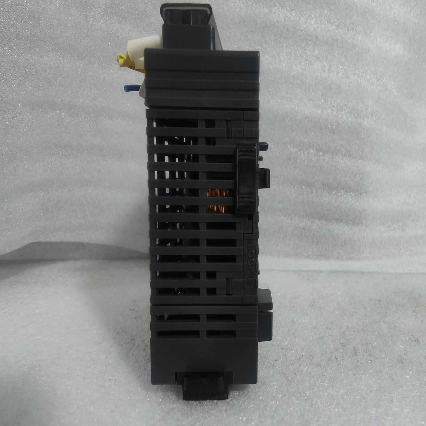 基恩士PLCKV-U7实物图，功能完好，成色漂亮，拍前请询--议价商品 - 图1