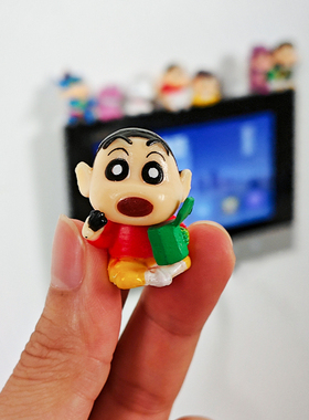 可爱蜡笔小新入户墙上可