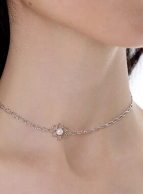 甜美高级感镂空花朵珍珠项链女时尚设计轻奢气质百搭锁骨链新款