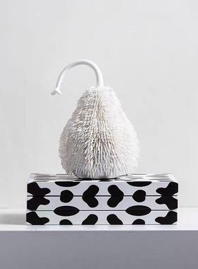 现代简约白色毛球梨形摆件客厅玄关卧室酒店电视柜软装家居装饰品