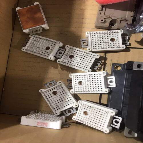 FP10R12W1T4 _B11 FP20R06W1E3_B（电子设备） - 图3