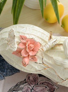 早生贵子陶瓷花生摆件家里工艺品摆设结婚礼物玄关酒柜电视柜创意