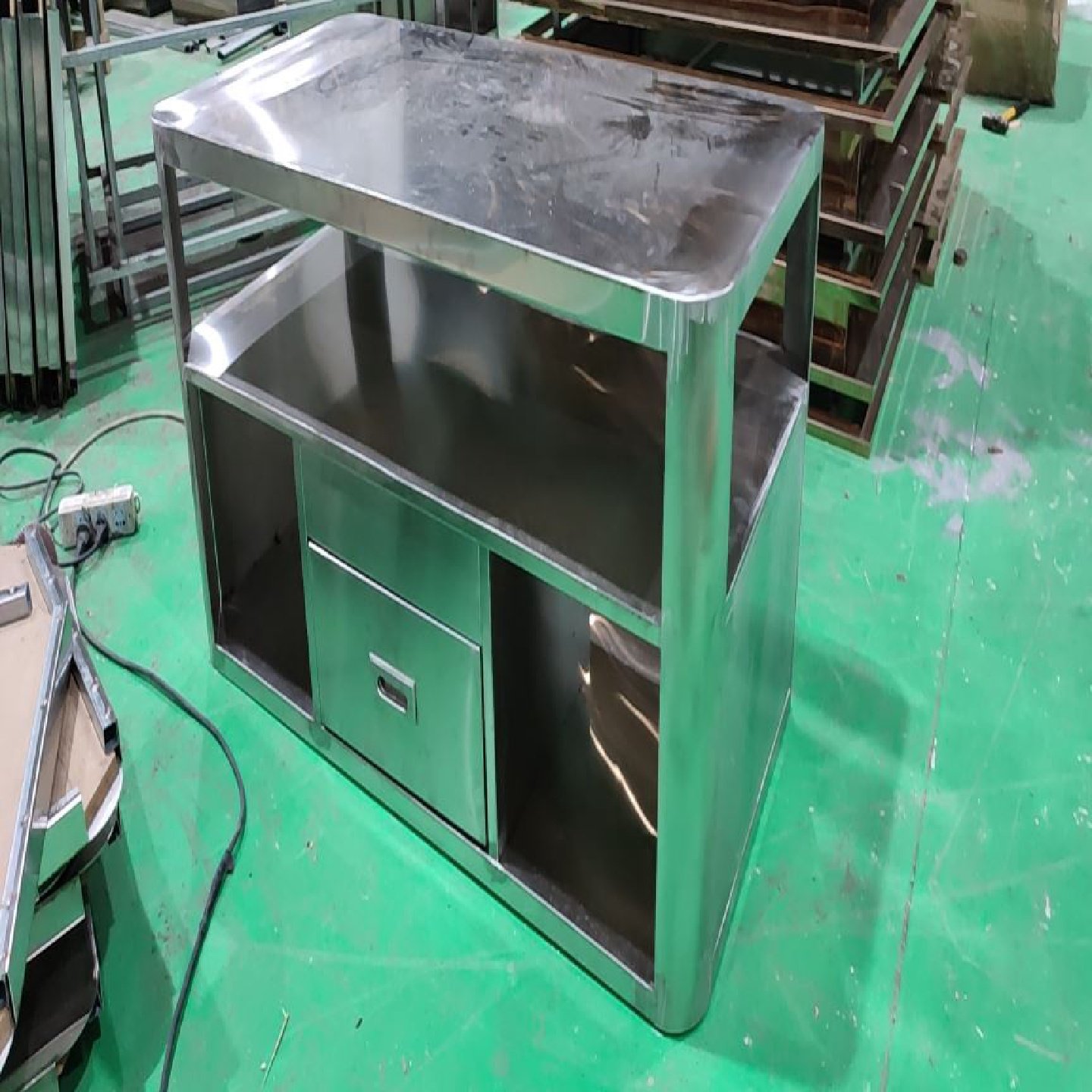 小户型不锈钢边几现代简约金属沙发角几设计师阳台客厅茶几圆定制,淘宝优惠券,粉丝福利购,淘宝优惠卷