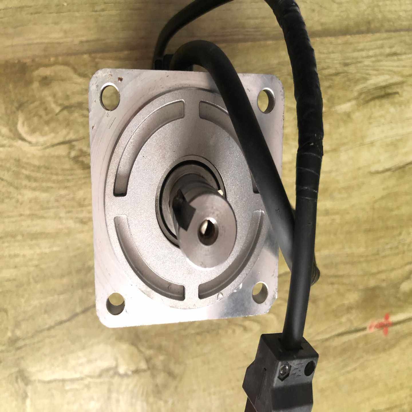 咨询-伺服电机GYB751D6-RC2-B,功能,成色不错 - 图0