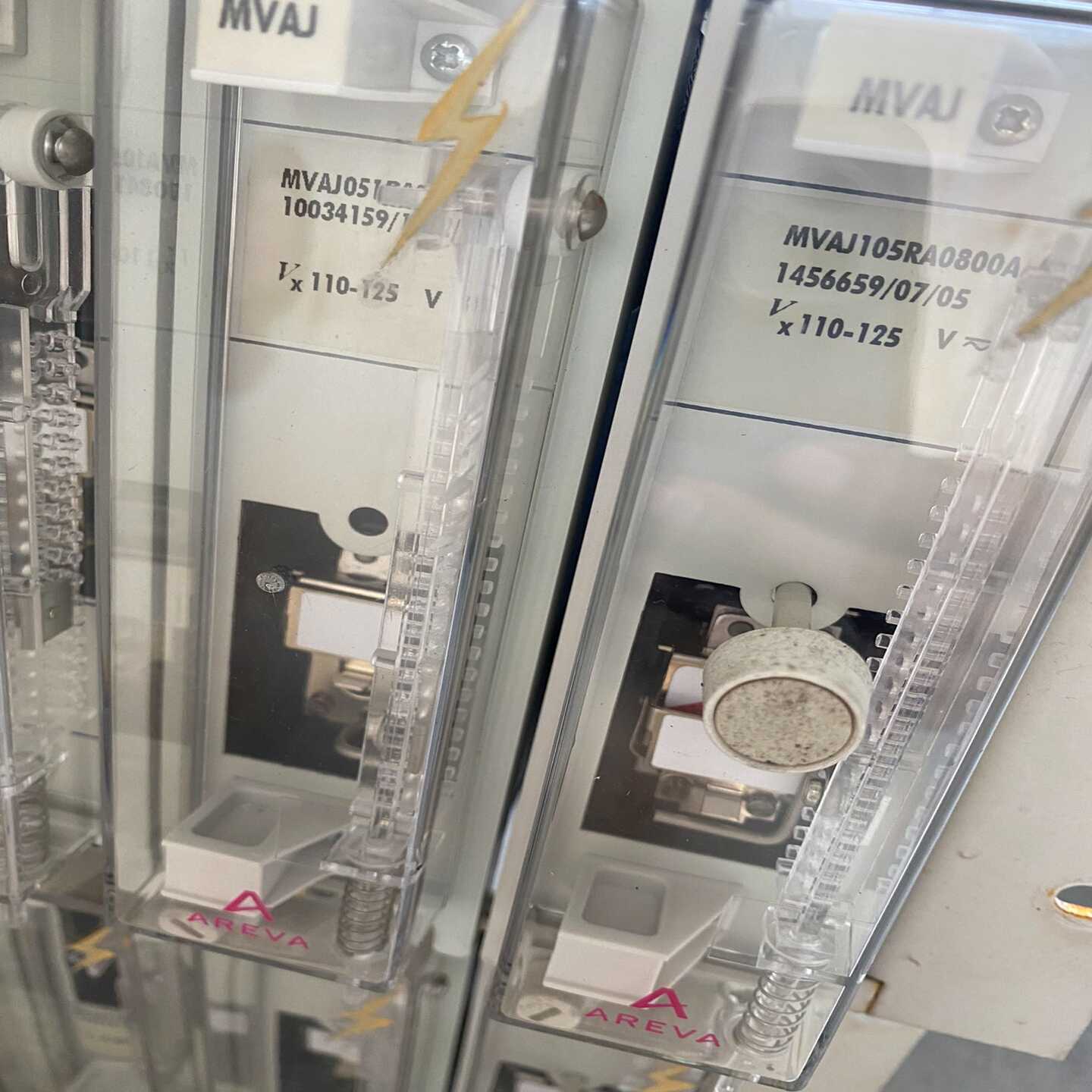 ALSTOM阿尔斯通跳闸回路监视继电器MCAA11J1B--议价商品 - 图1