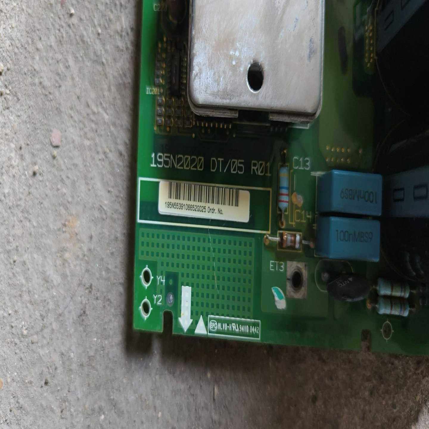 丹佛斯变频器模块板 成色自己看--议价商品,淘宝优惠券,粉丝福利购,淘宝优惠卷