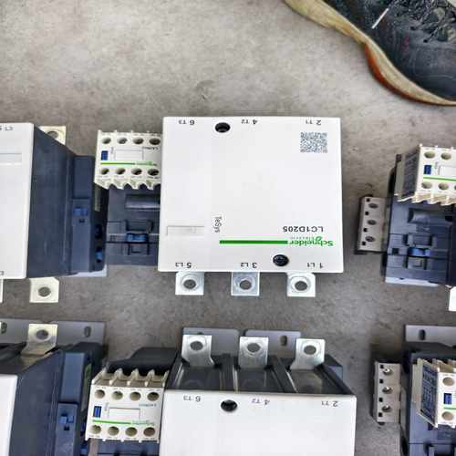 施耐德LC1D205M7C，LC1D205M5C，接触器，装--议价商品 - 图1