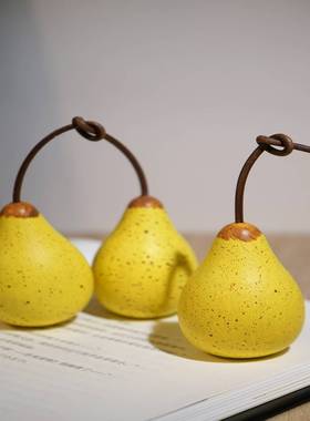 “永不分离”木雕小摆件仿真鸭梨水果创意工位电视书柜桌面装饰品