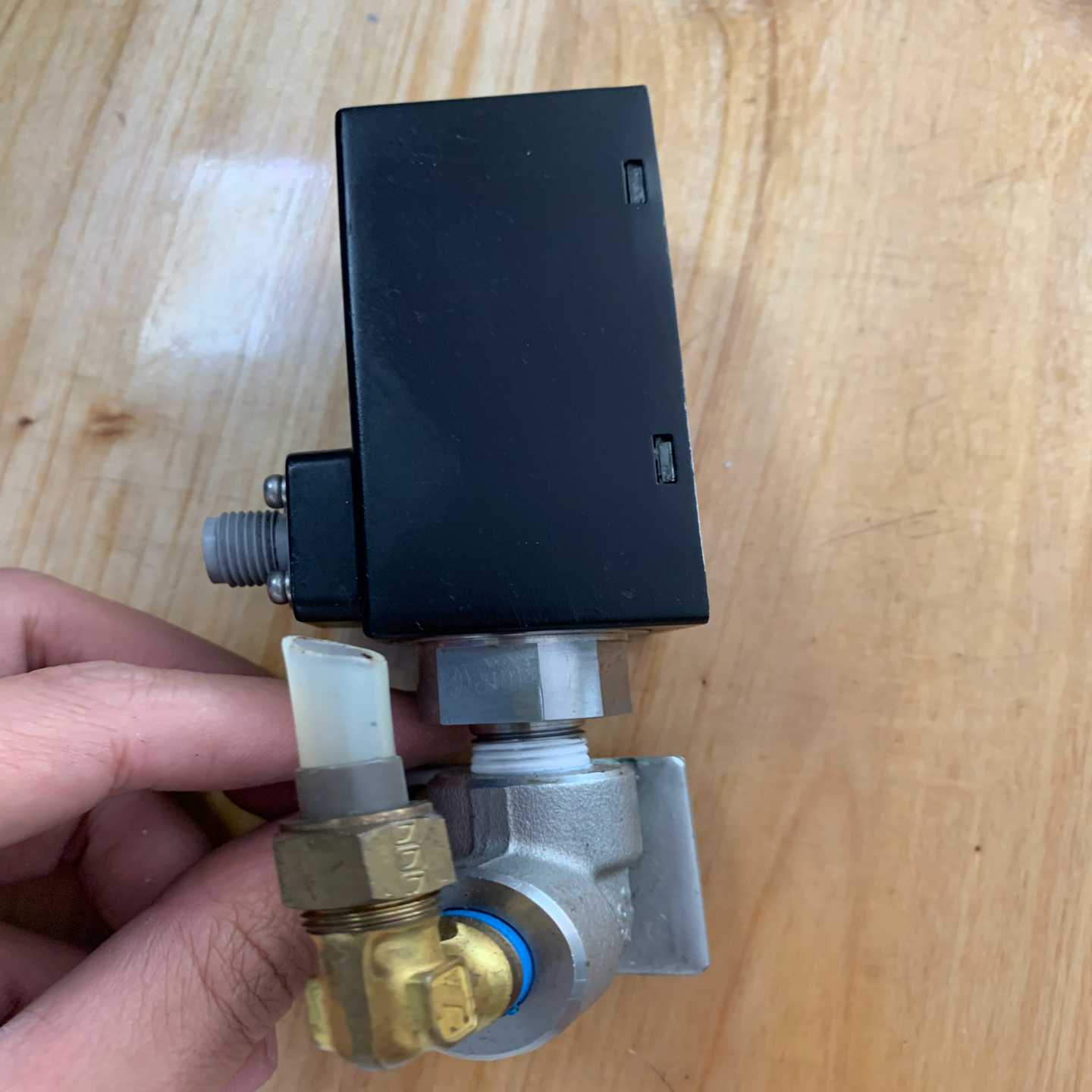 VALCOM （沃康）VSW2-02-4-5Mpa 压【白零商行】 - 图1