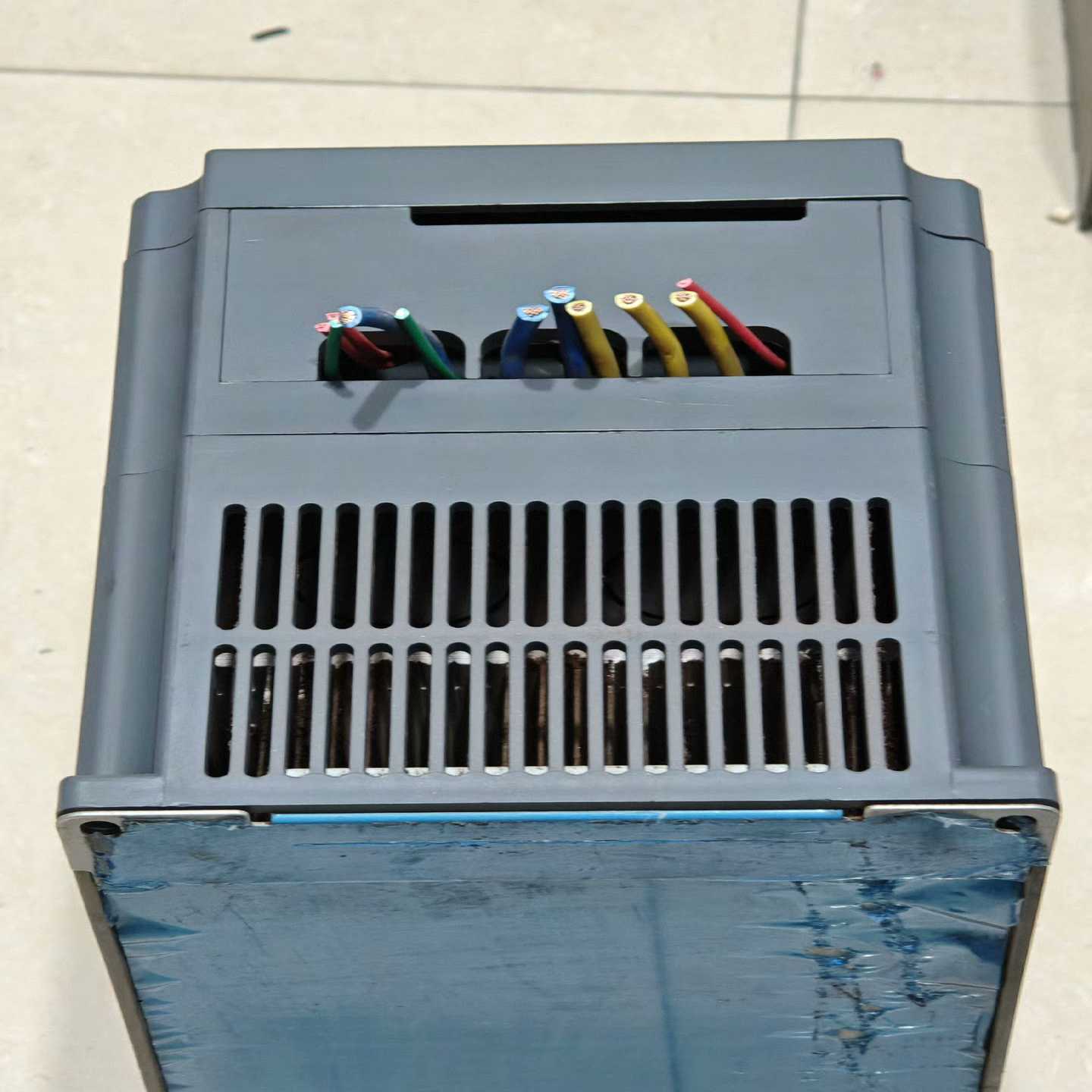 苏州艾施玛变频器AVS6804T4G/5R5P4KW38询价 - 图1