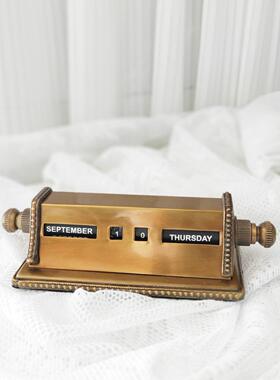 印度进口手工黄铜覆古创意手动调节个性英文数字日历书房书桌装饰