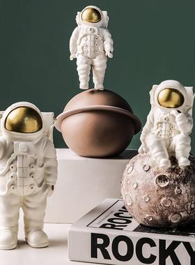 态生活北欧创意树脂宇航员太空人模型小摆件家居客厅房间小装饰品