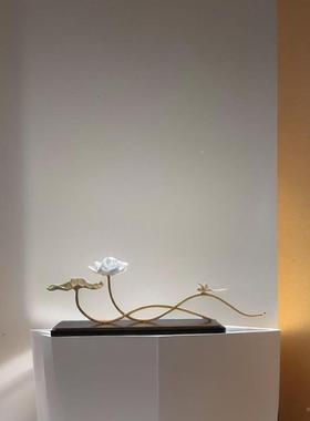 摆新式铁艺POM陶瓷荷花件客厅酒柜玄关电视柜高级感酒店意禅中装